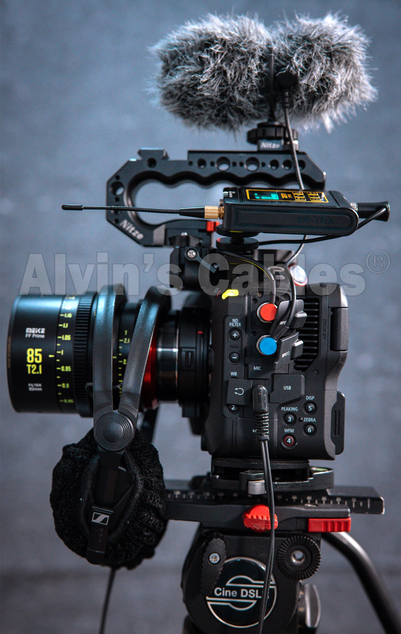 Alvin&#39;s Cables Low-Profile TA3M Mini-XLR 3-Pin Male to 3.5mm-TRS-Locking Audio-Cable for Canon-EOS-C70 from Deity BP-TRX Sennheiser-EK-100 G4|G3 20cm|8inches Black|Red|Blue